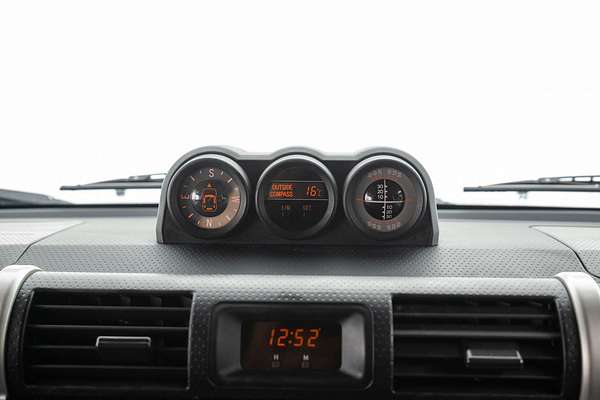 2014 Toyota FJ Cruiser GSJ15R