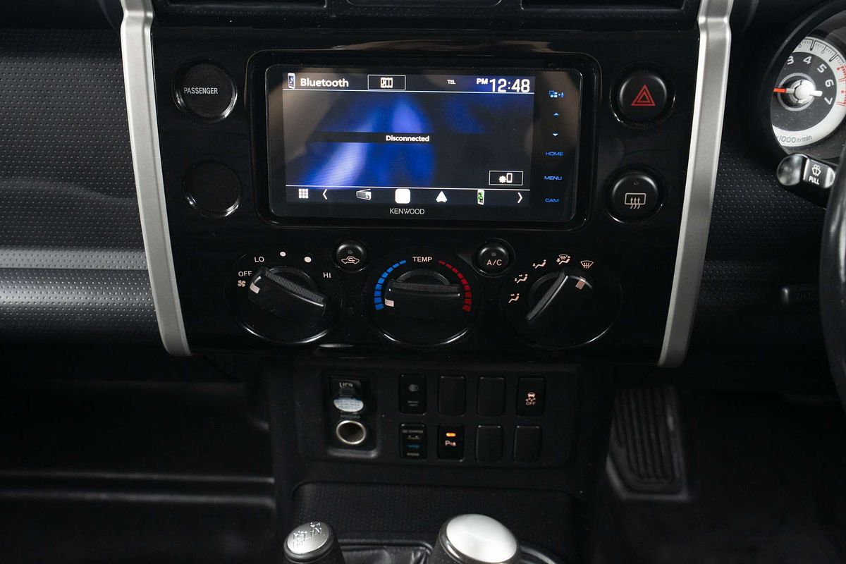 2014 Toyota FJ Cruiser GSJ15R