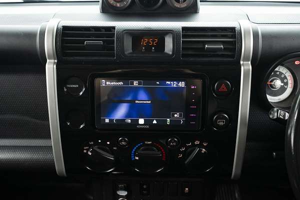 2014 Toyota FJ Cruiser GSJ15R