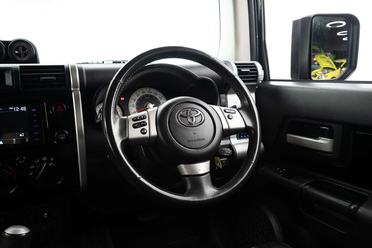 2014 Toyota FJ Cruiser GSJ15R