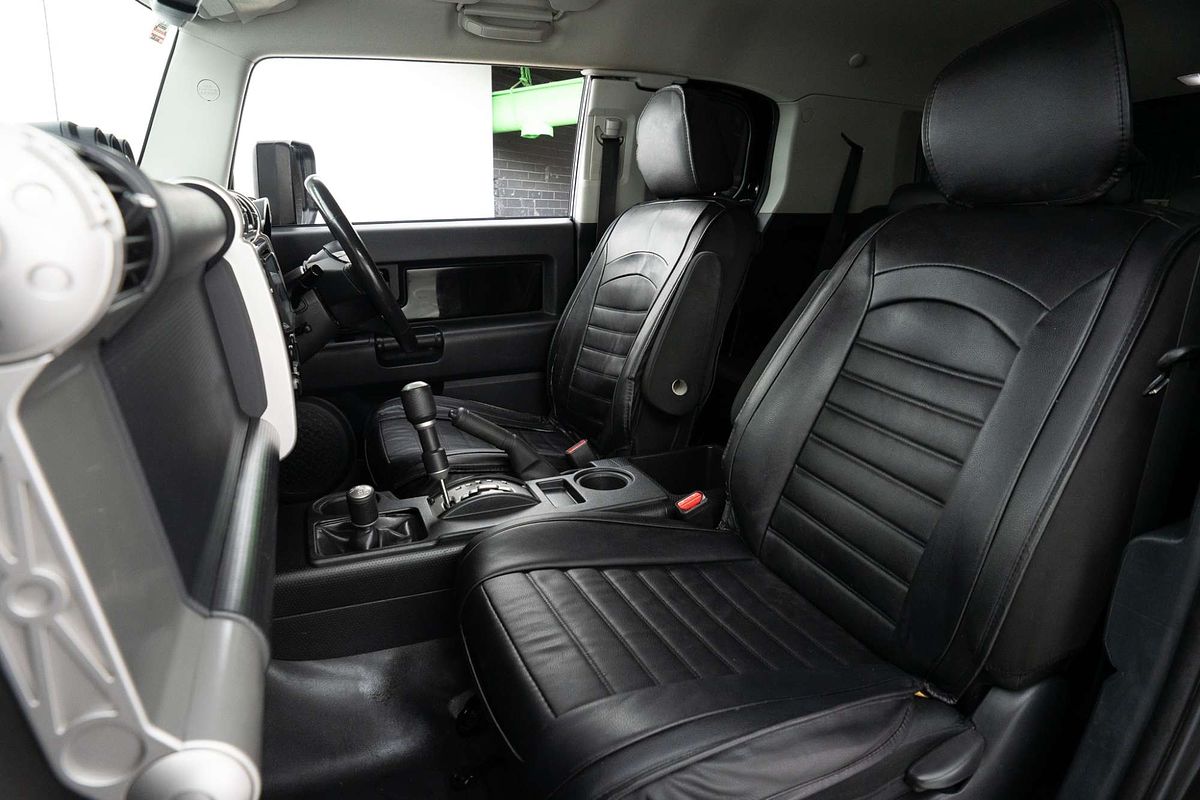 2014 Toyota FJ Cruiser GSJ15R