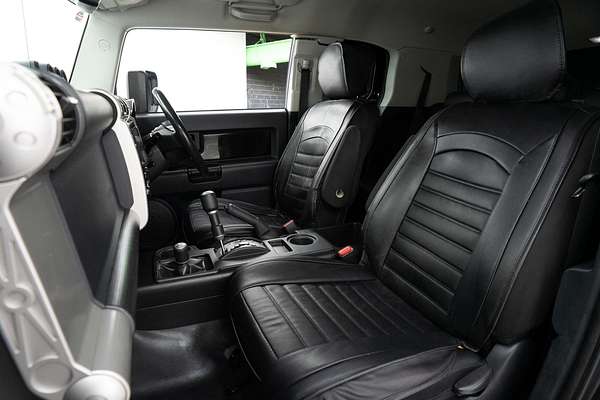 2014 Toyota FJ Cruiser GSJ15R