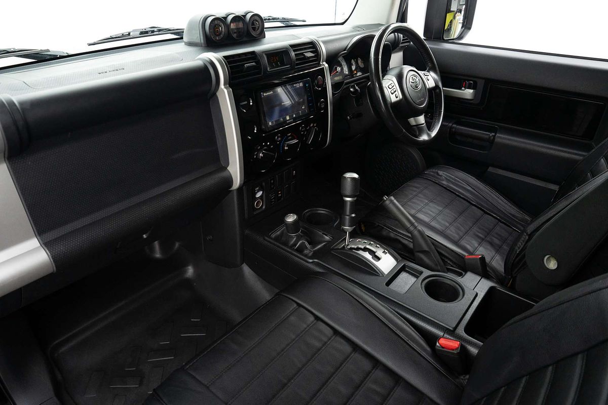 2014 Toyota FJ Cruiser GSJ15R