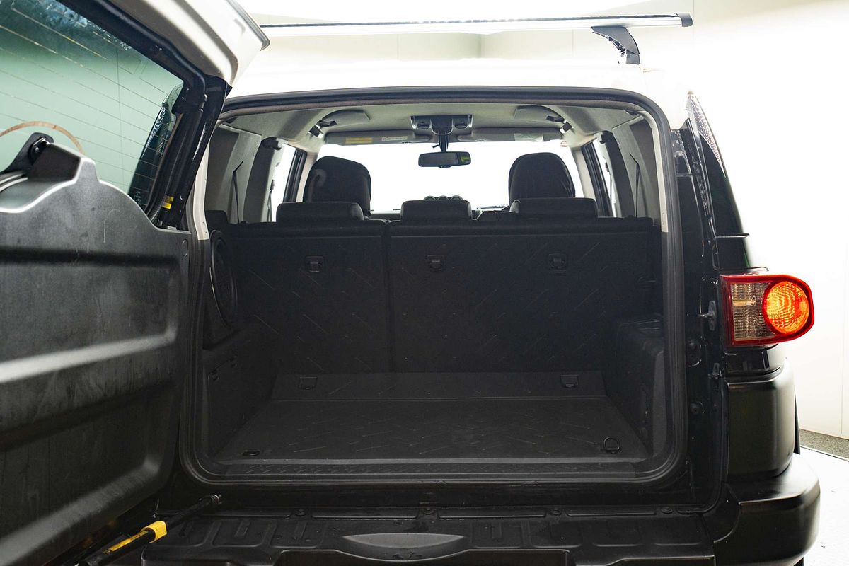 2014 Toyota FJ Cruiser GSJ15R