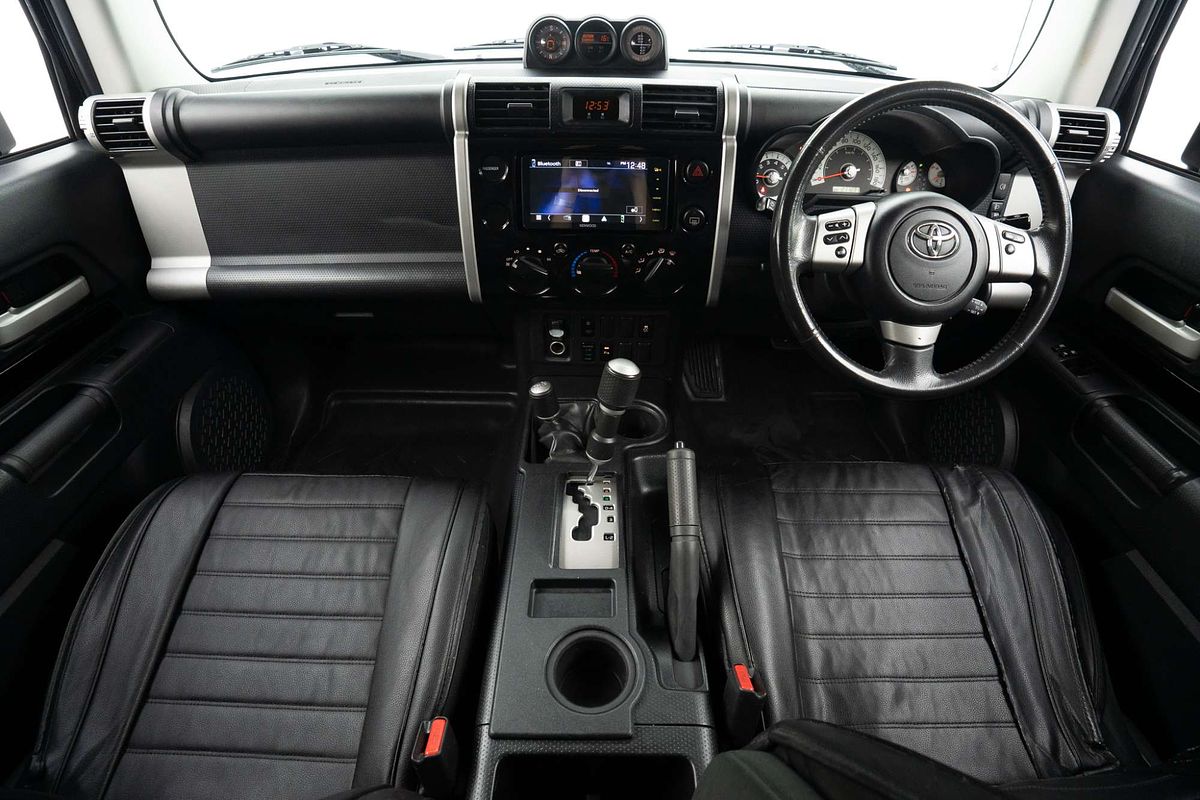 2014 Toyota FJ Cruiser GSJ15R