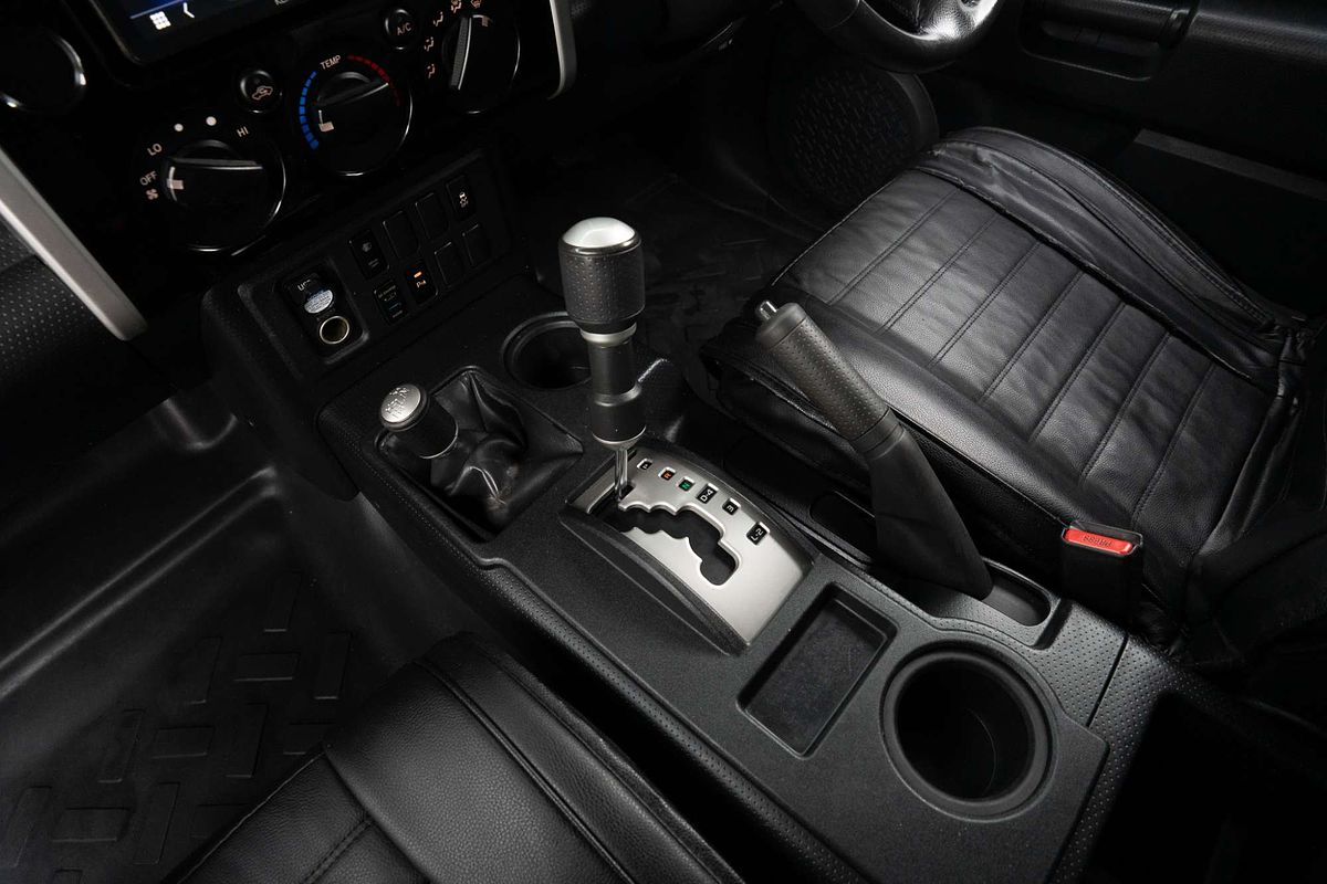 2014 Toyota FJ Cruiser GSJ15R