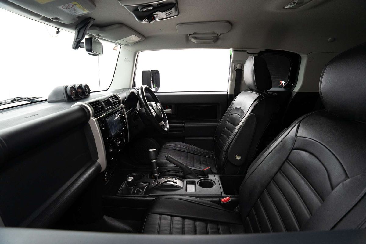 2014 Toyota FJ Cruiser GSJ15R