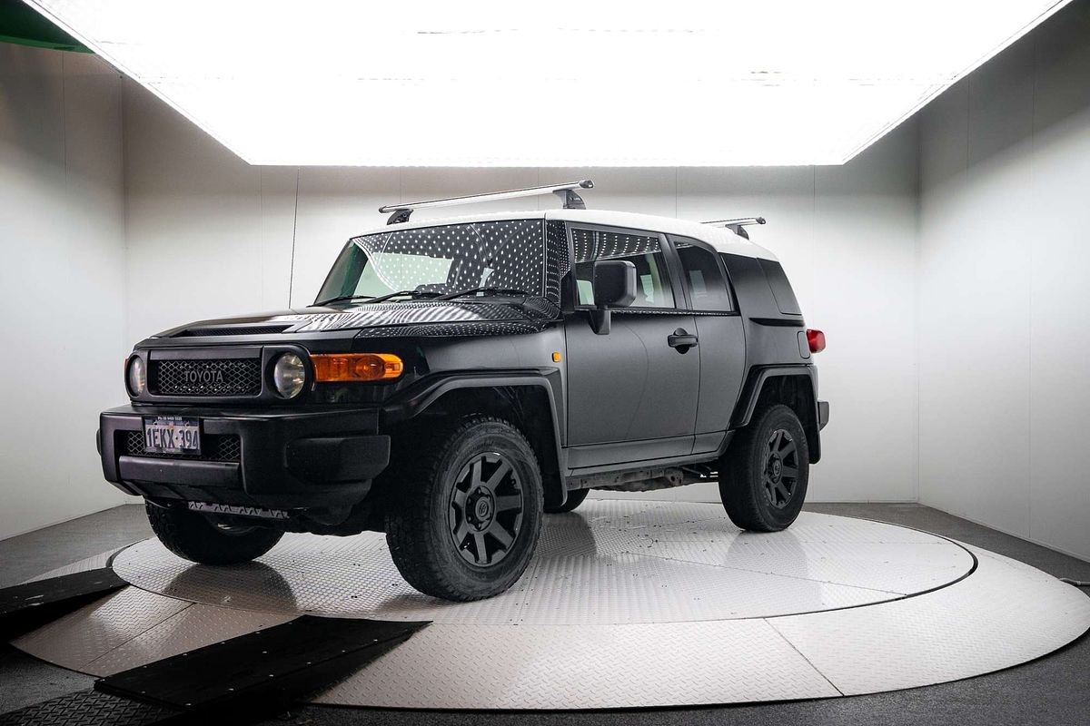 2014 Toyota FJ Cruiser GSJ15R
