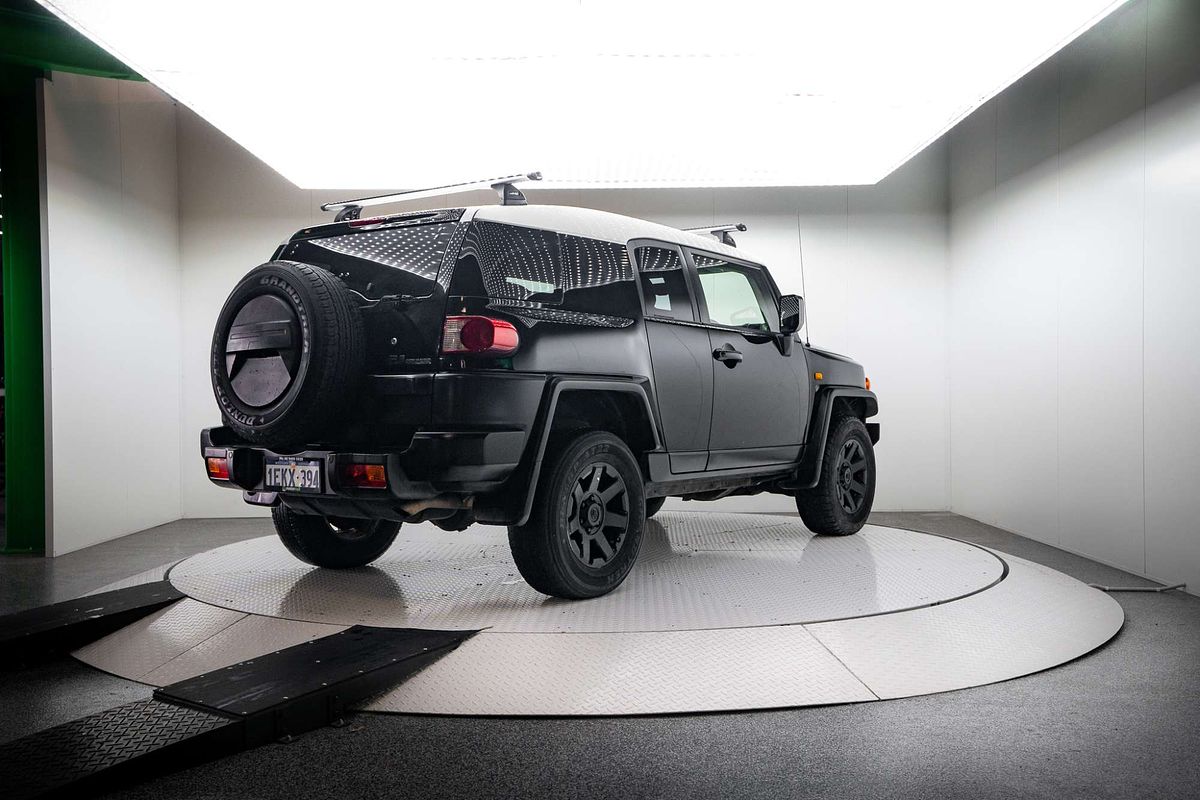 2014 Toyota FJ Cruiser GSJ15R