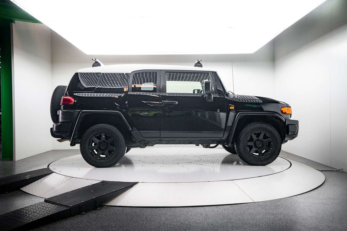 2014 Toyota FJ Cruiser GSJ15R