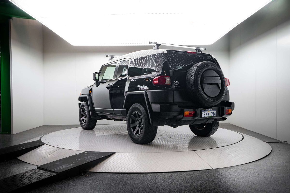 2014 Toyota FJ Cruiser GSJ15R