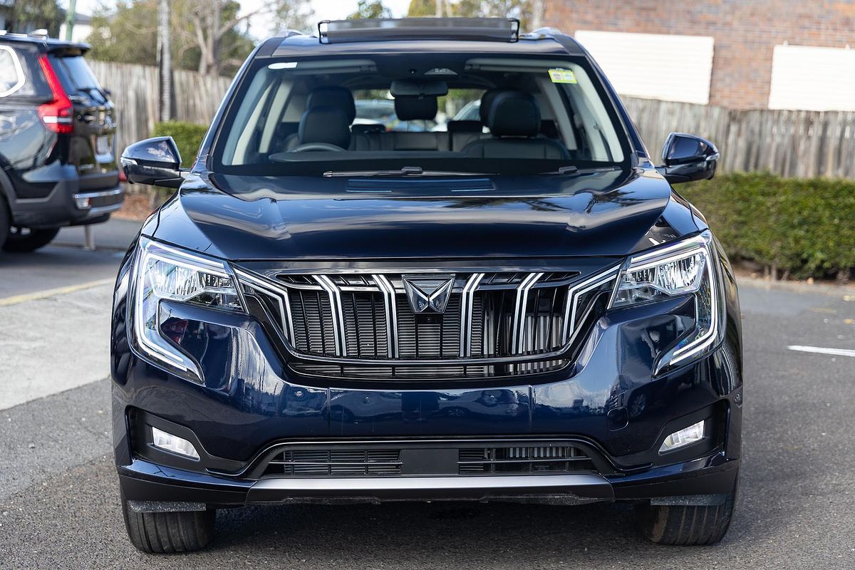2025 Mahindra XUV700 AX7L