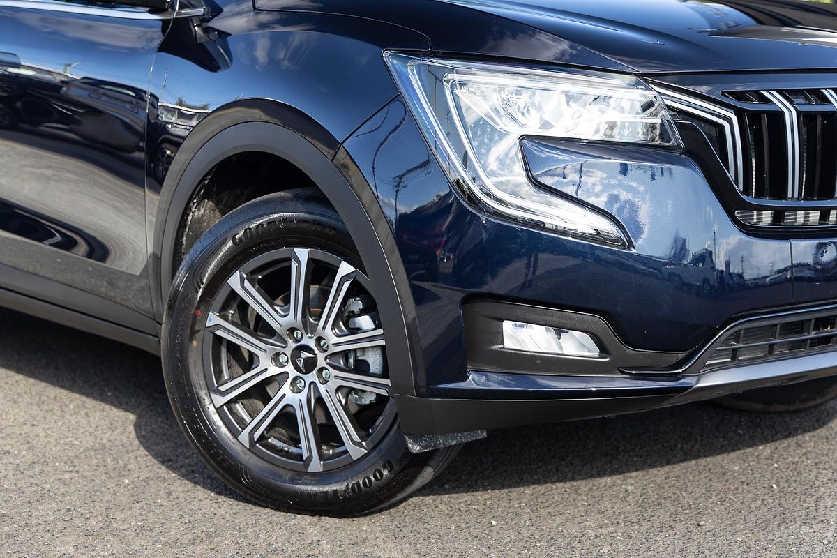 2025 Mahindra XUV700 AX7L