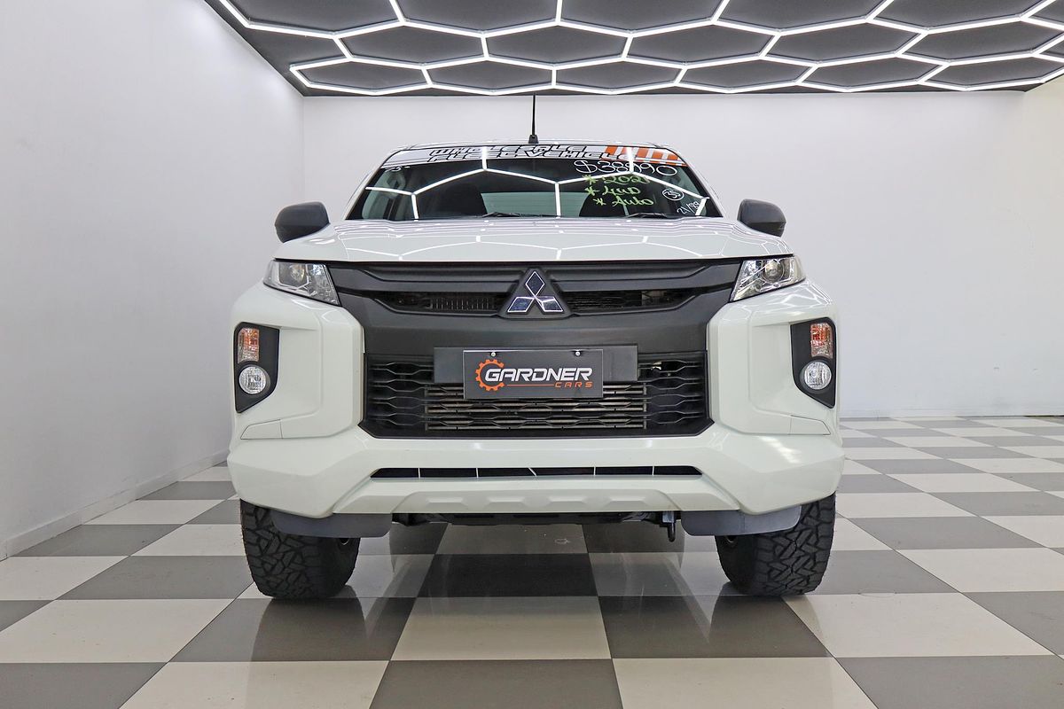 2021 Mitsubishi Triton GLX MR 4X4