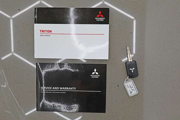 2021 Mitsubishi Triton GLX MR 4X4