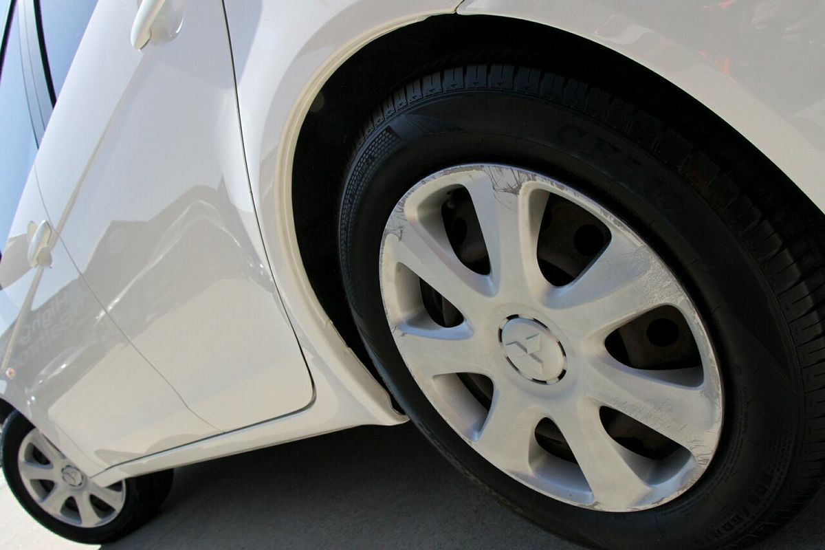 2013 Mitsubishi Lancer ES CJ