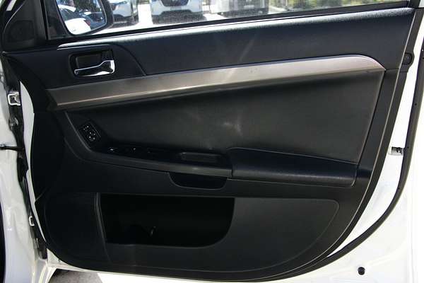 2013 Mitsubishi Lancer ES CJ