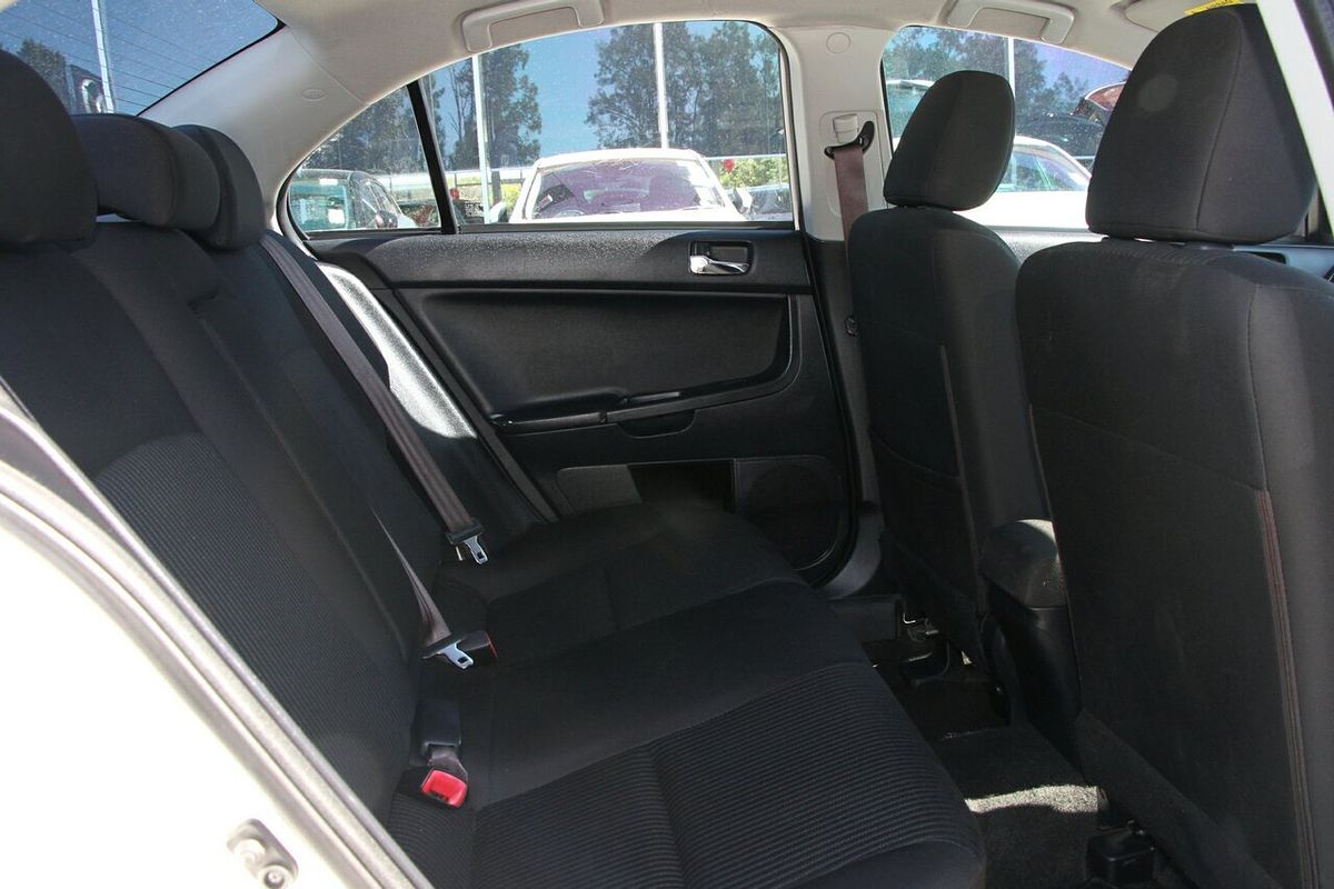 2013 Mitsubishi Lancer ES CJ