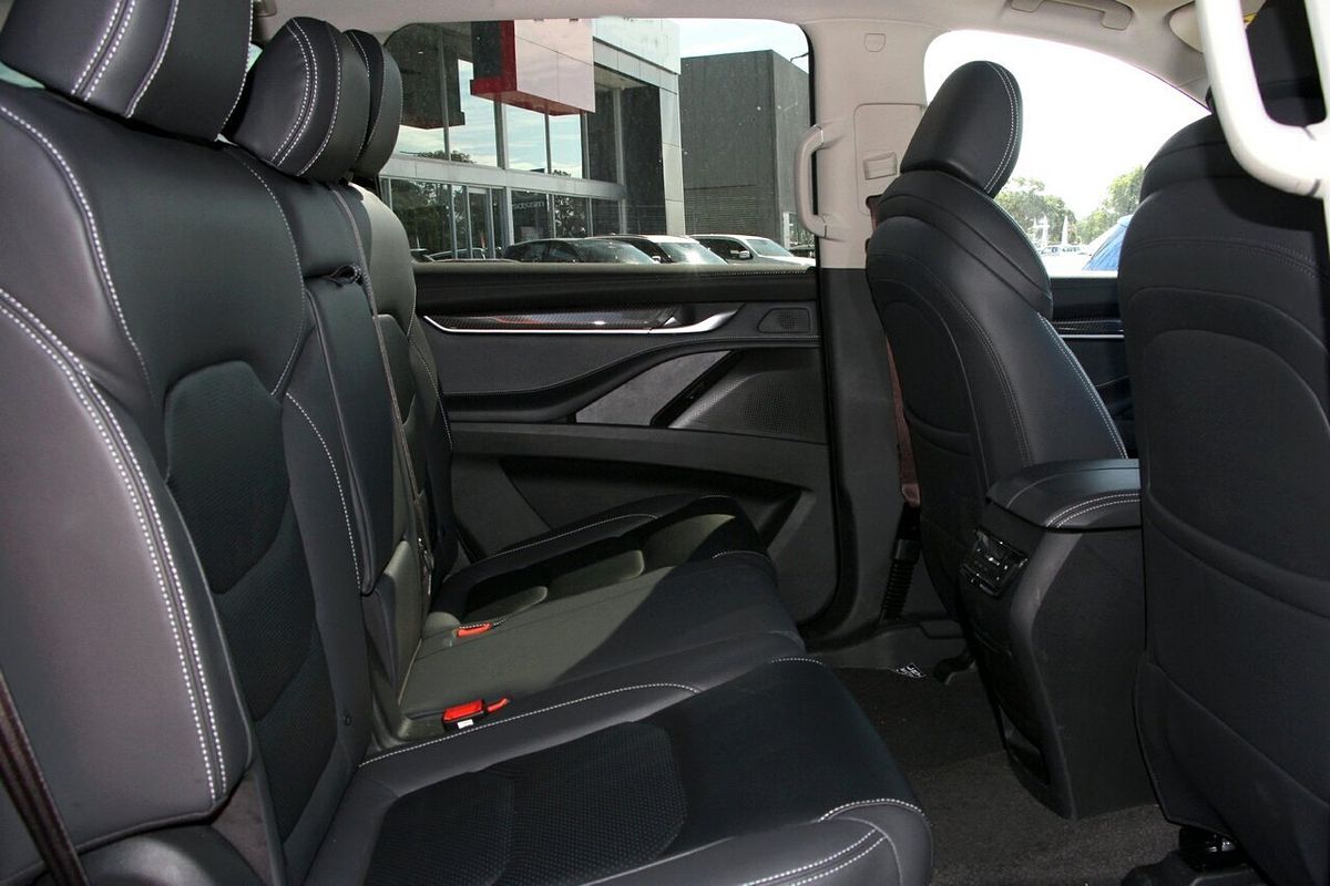 2024 LDV D90 Executive SV9A