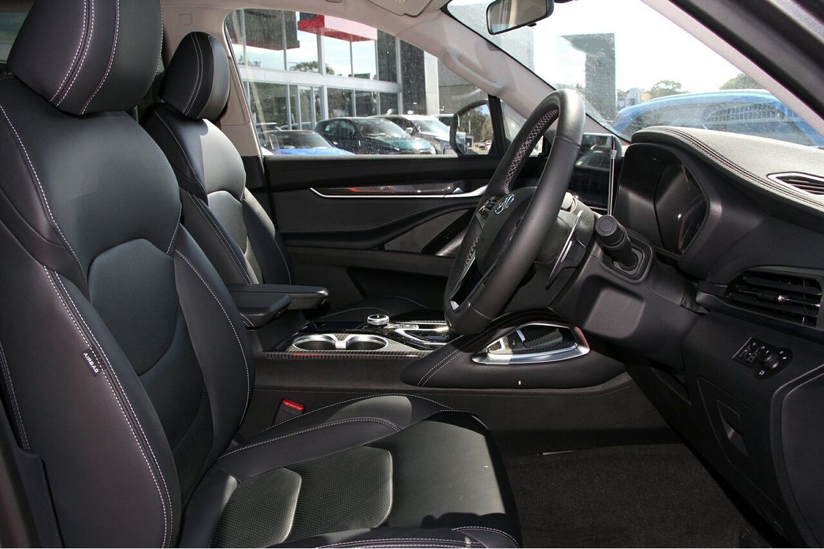 2024 LDV D90 Executive SV9A