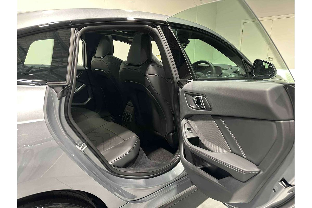 2025 BMW 2 Series 220 M Sport F74