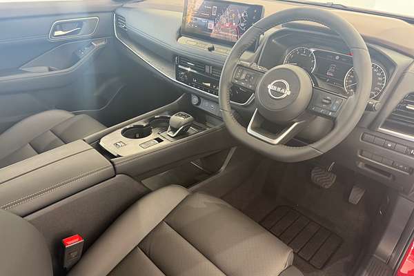 2025 Nissan X-TRAIL ST-L T33