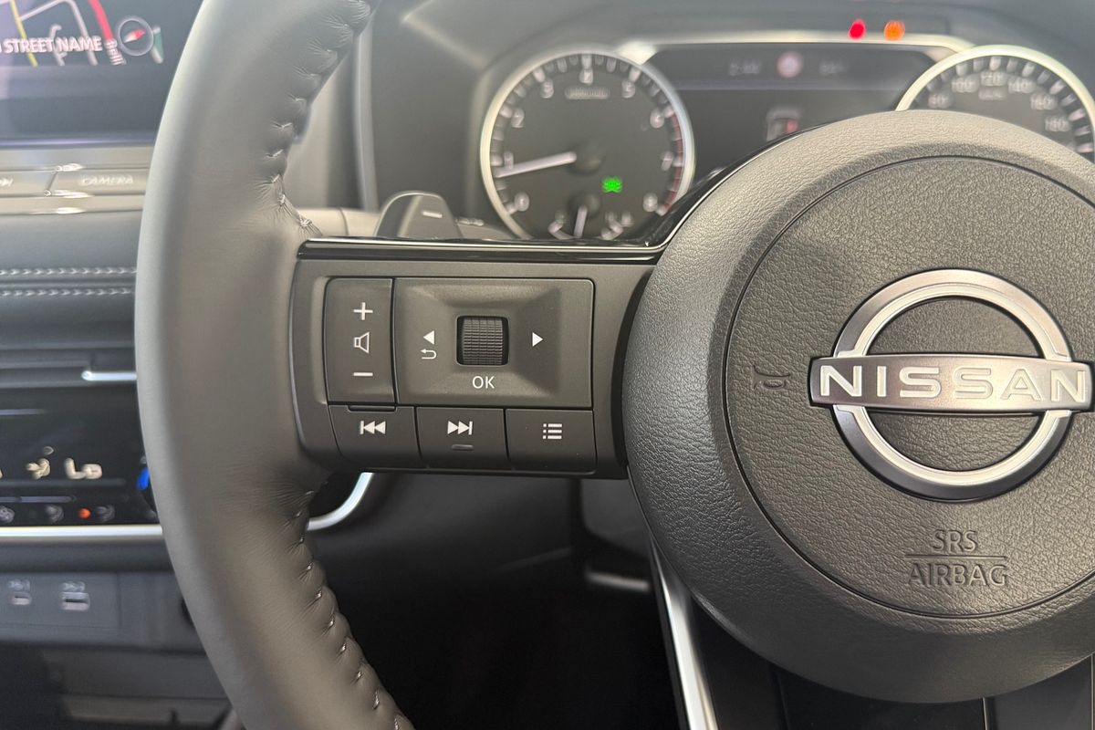 2025 Nissan X-TRAIL ST-L T33