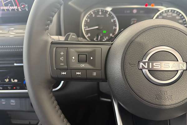 2025 Nissan X-TRAIL ST-L T33