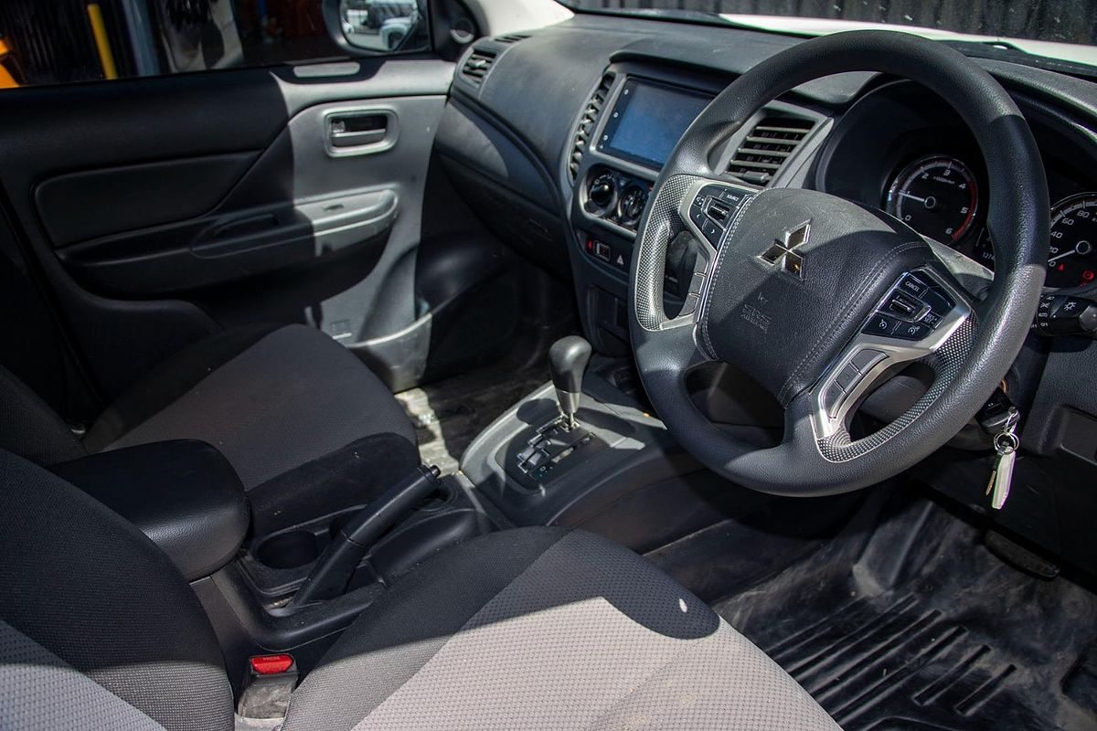 2022 Mitsubishi Triton GLX MR Rear Wheel Drive
