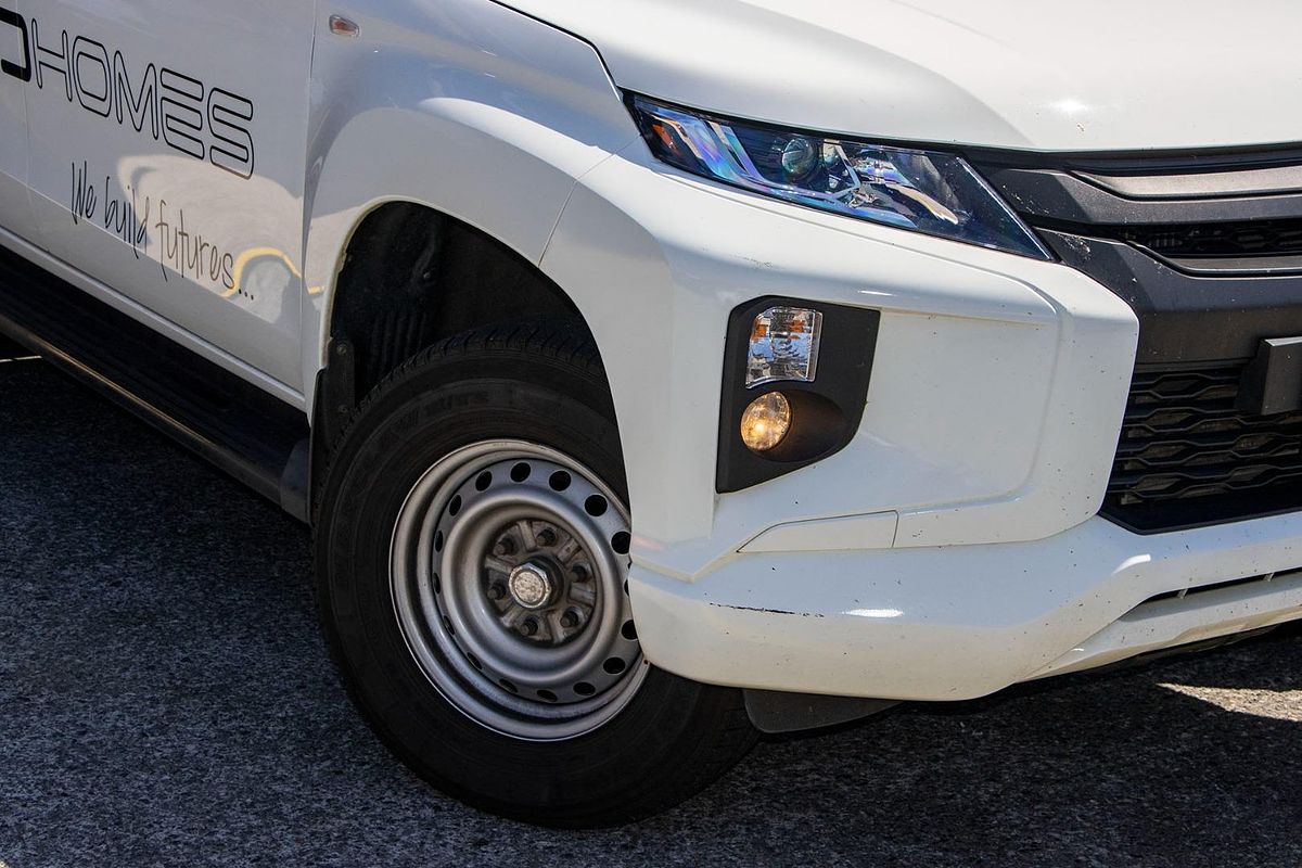 2022 Mitsubishi Triton GLX MR Rear Wheel Drive