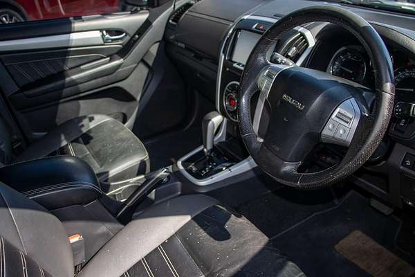 2018 Isuzu MU-X LS-T