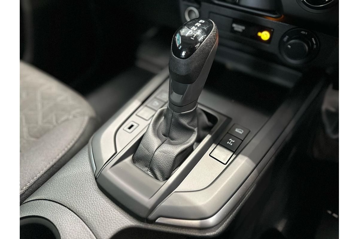 2025 Isuzu D-MAX LS-M 4X4