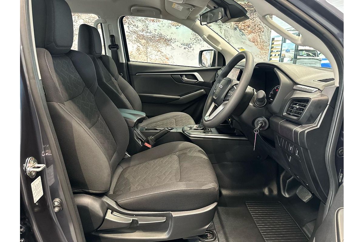 2025 Isuzu D-MAX LS-M 4X4