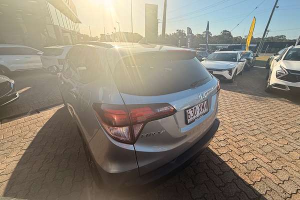2017 Honda HR-V VTi-L