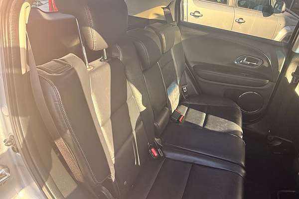 2017 Honda HR-V VTi-L