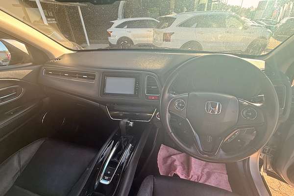 2017 Honda HR-V VTi-L