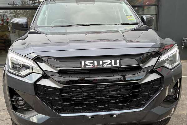 2025 Isuzu D-MAX LS-M 4X4