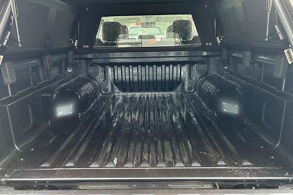 2025 Isuzu D-MAX LS-M 4X4