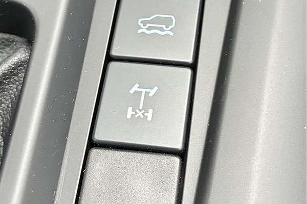 2025 Isuzu D-MAX LS-M 4X4
