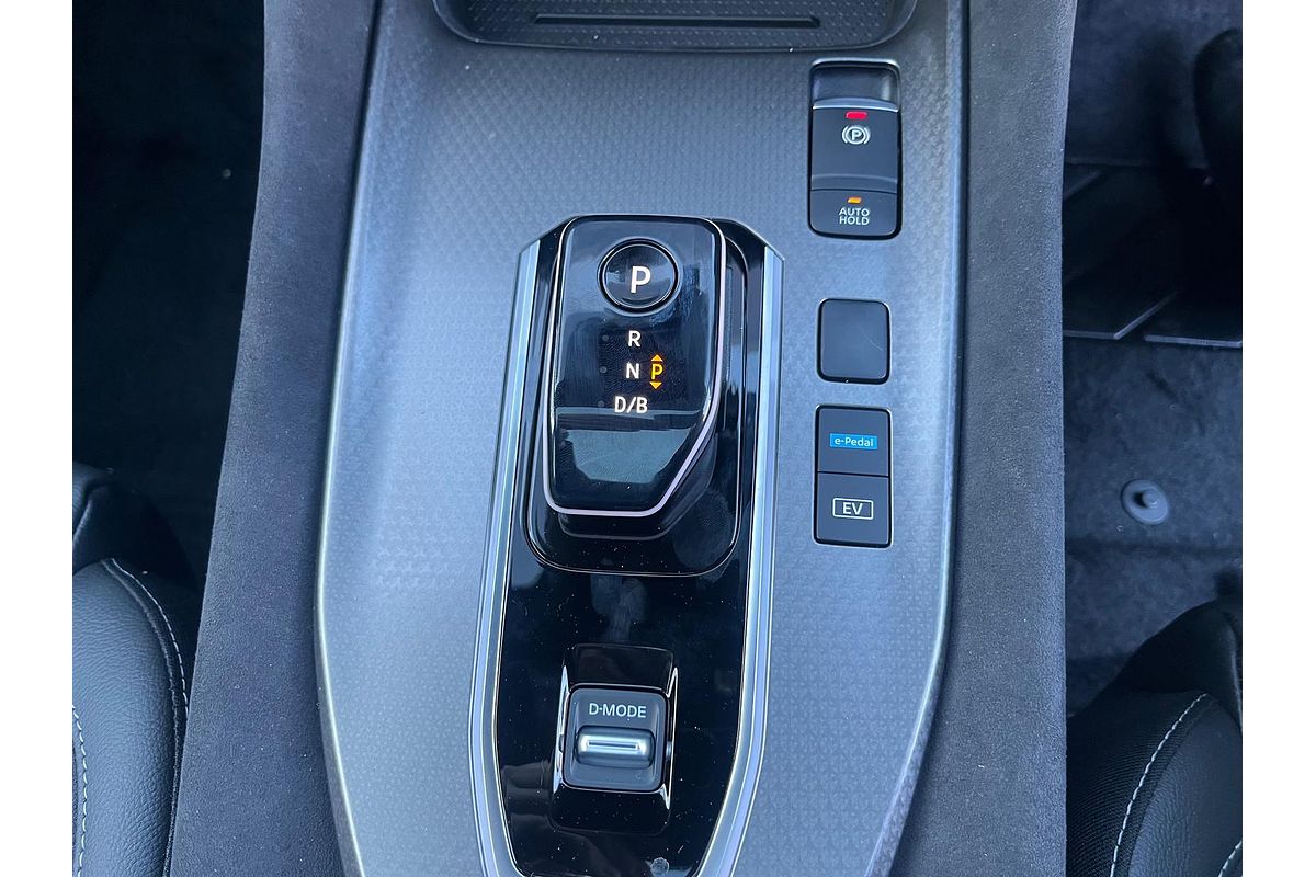 2025 Nissan QASHQAI N-DESIGN e-POWER J12