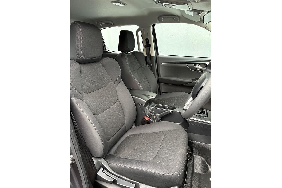 2025 Isuzu D-MAX LS-M 4X4