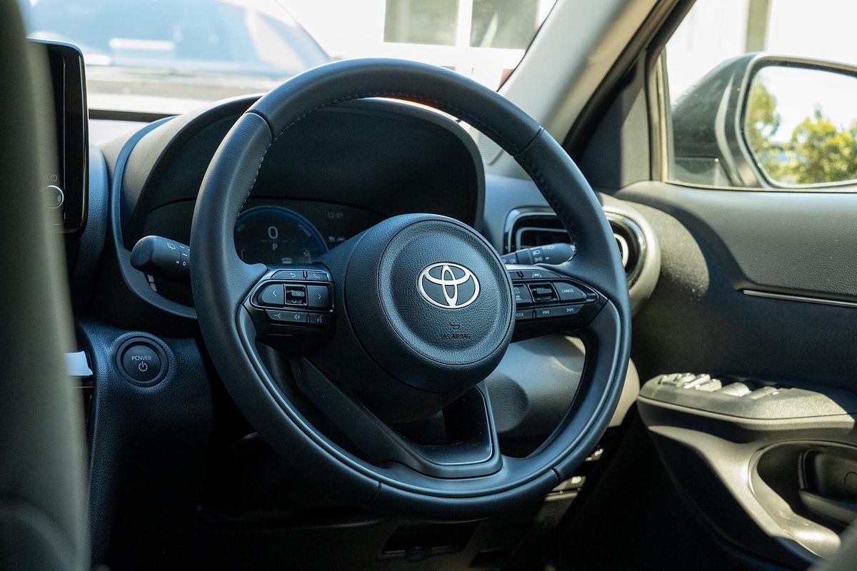 2024 Toyota Yaris Cross GXL MXPJ10R