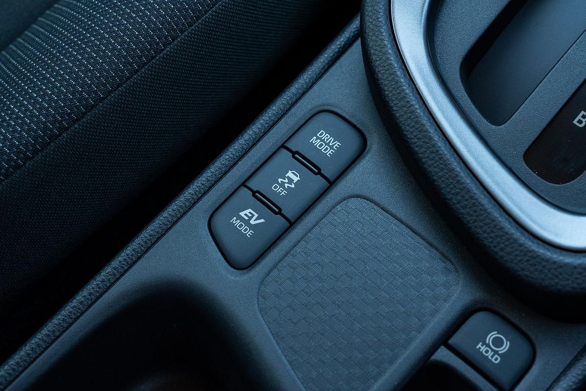 2024 Toyota Yaris Cross GXL MXPJ10R