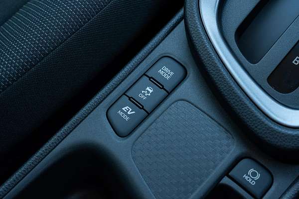 2024 Toyota Yaris Cross GXL MXPJ10R