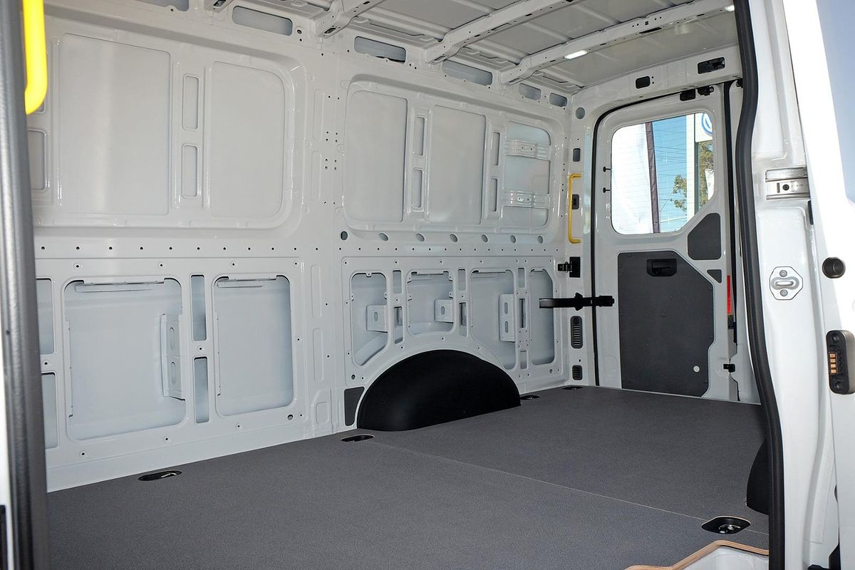 2025 Volkswagen Crafter 35 TDI410 SY1 MWB