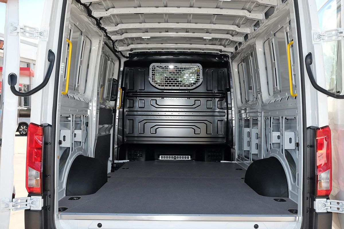 2025 Volkswagen Crafter 35 TDI410 SY1 MWB
