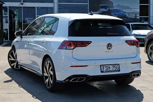 2022 Volkswagen Golf 110TSI R-Line 8