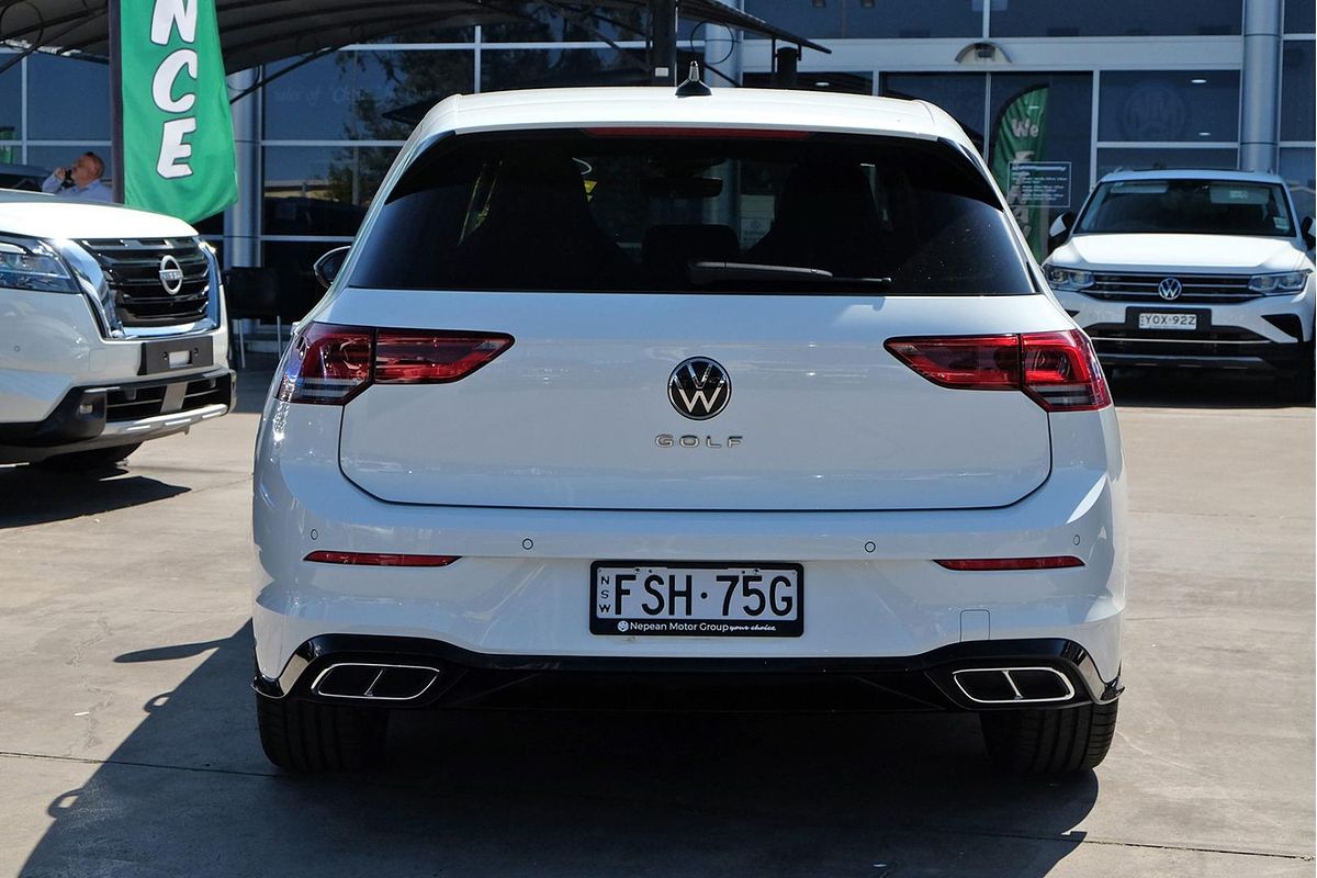 2022 Volkswagen Golf 110TSI R-Line 8