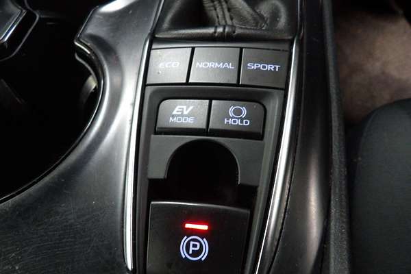 2019 Toyota Camry Ascent AXVH71R