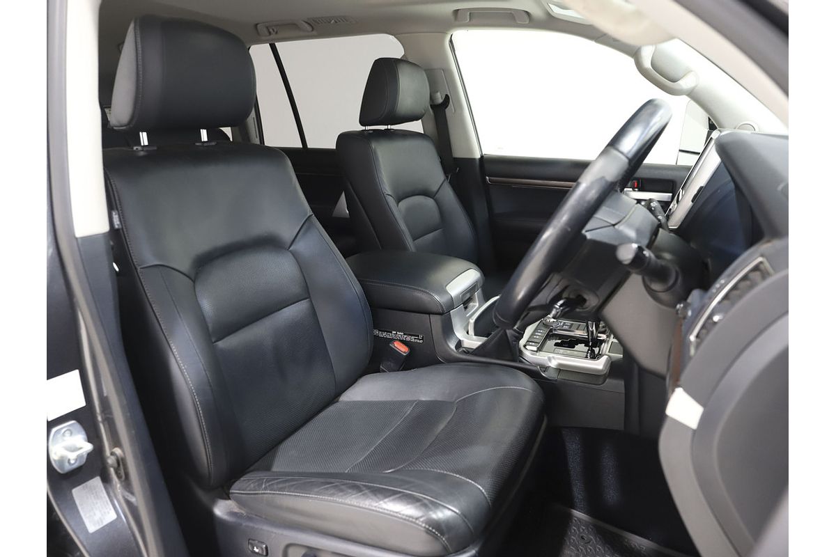 Landcruiser Wagon VX 4.5L T Diesel Automatic